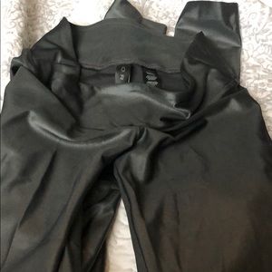 Koral liquid legging